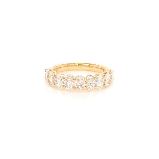 18K Oval Natural Diamond Band | Elegant Yellow Gold