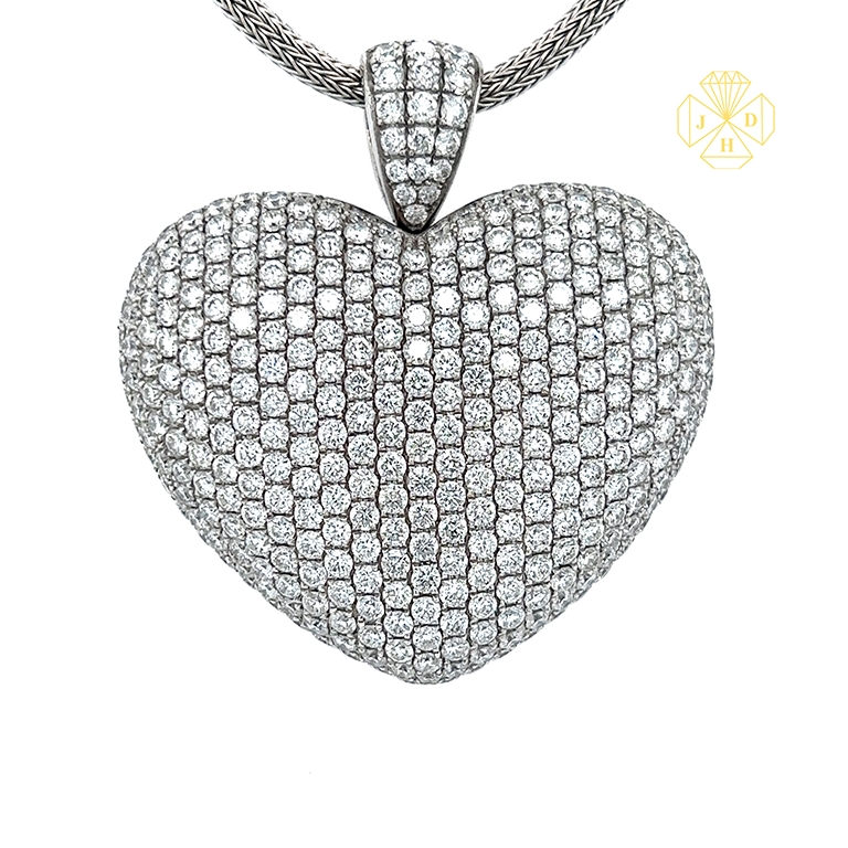 18K White Gold Heart Shaped Necklace in Melee/Accent Diamonds