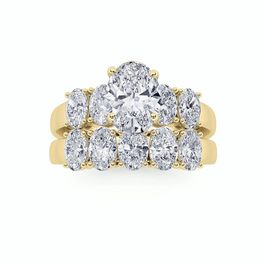2.5Cttw Oval Shaped Lab Grown Diamond (G/VS) Bridal Set with Matching Band and  Ring in 14K Gold