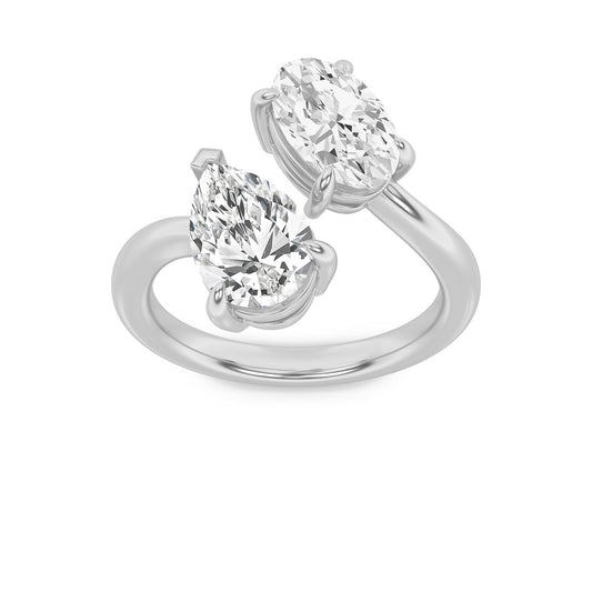 3Cttw Oval Shaped Lab Grown Diamond (F/VS) Toi etMoi Fashiion Ring in 14K Gold
