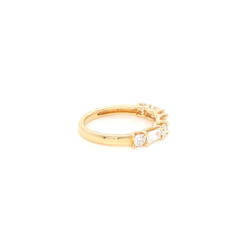 18kt Yellow Gold Round Baguette Diamond Band 0.94ct, Size 6