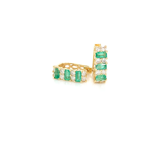 18kt Yellow Gold Emerald Diamond Earrings – East West Set, 0.75ct/0.49ct