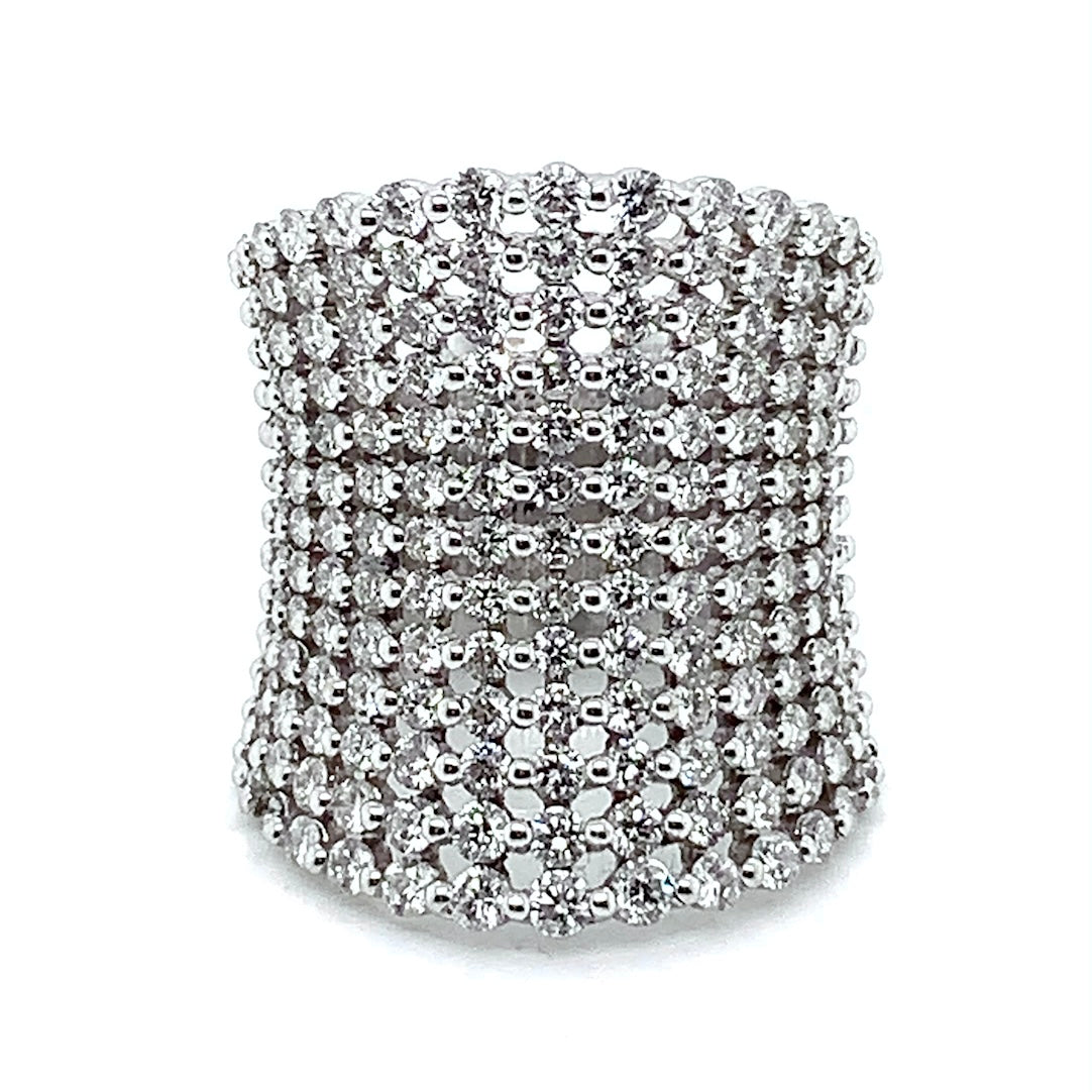 18K White Gold Uniquely Graduated Diamond Fashion Ring
