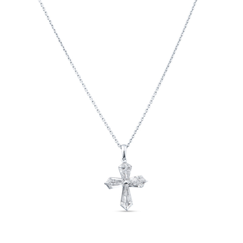 Kite Diamonds Ignite in Every Facet of This Bespoke Platinum Cross Pendant
